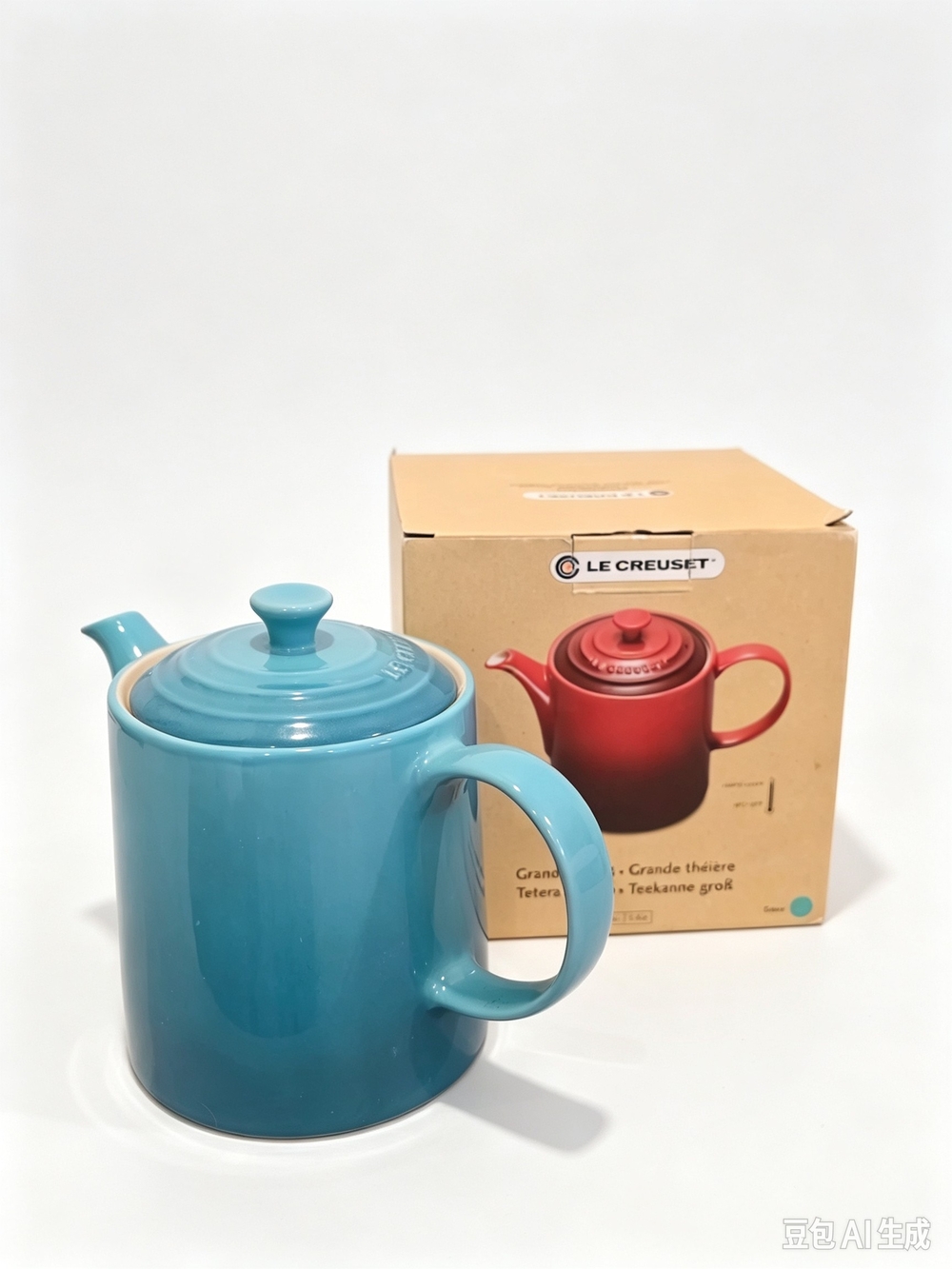 Le Creuset Grand  Teapot in Turquoise Blue with Lid